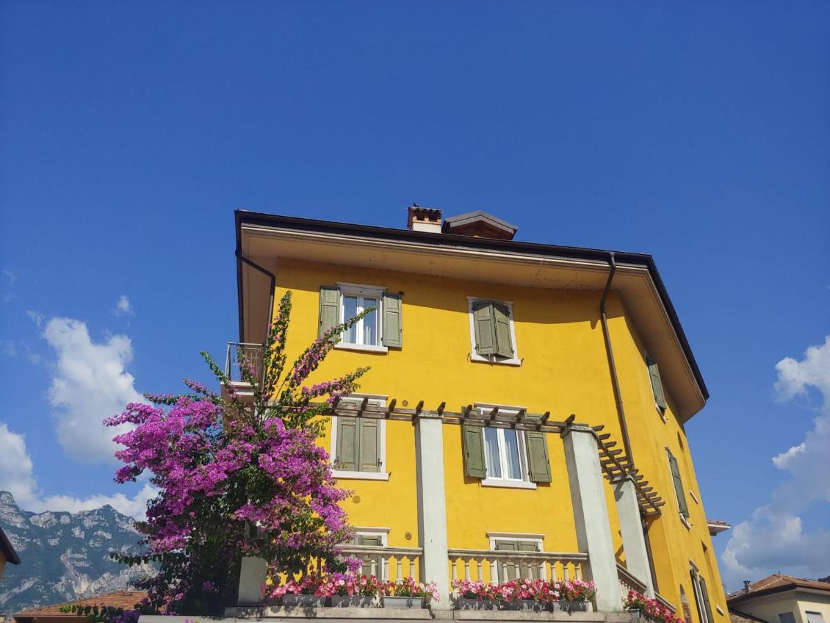 Studio Apartments Baia Azzurra 7 Торболе Экстерьер фото