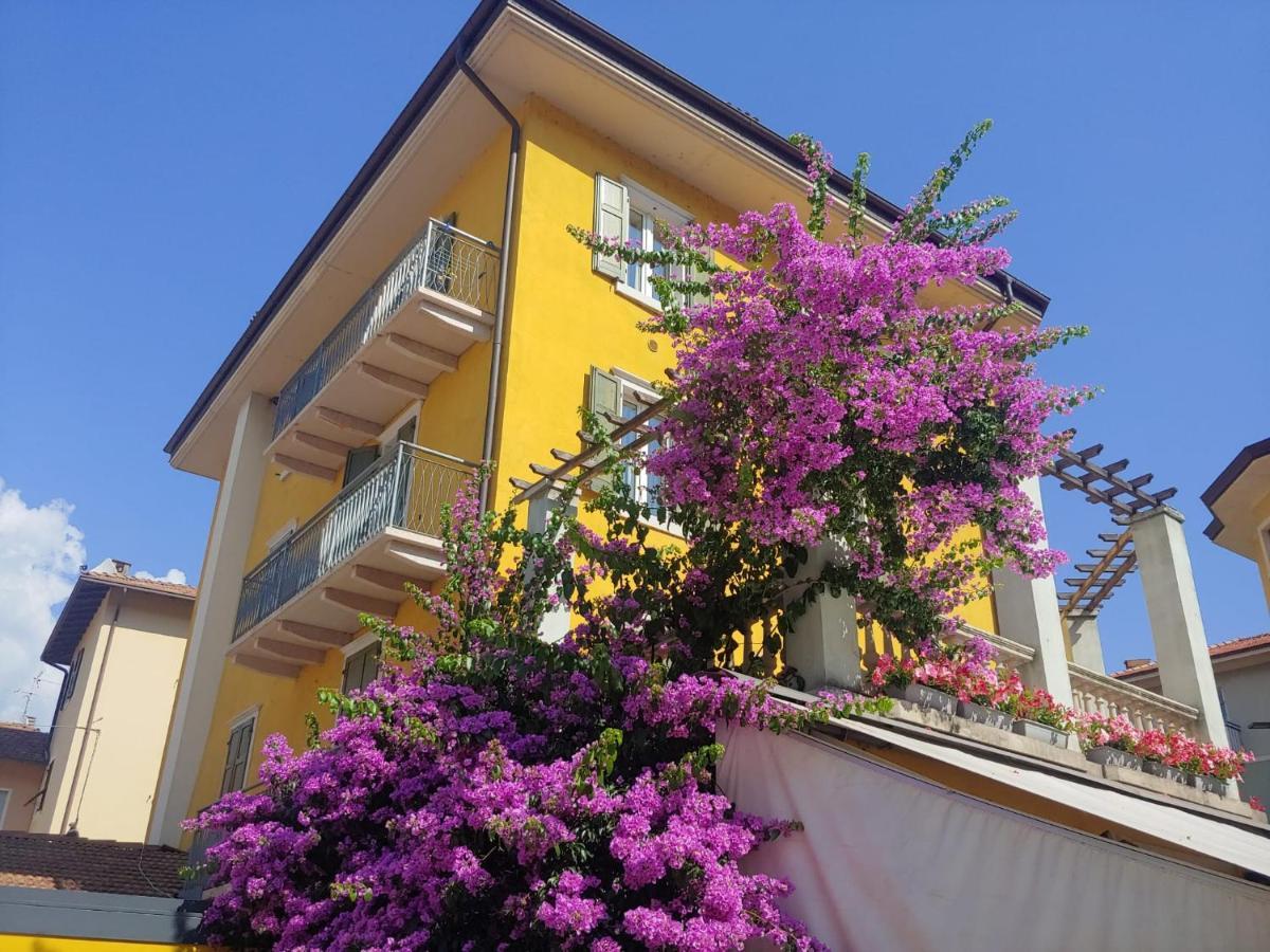 Studio Apartments Baia Azzurra 7 Торболе Экстерьер фото