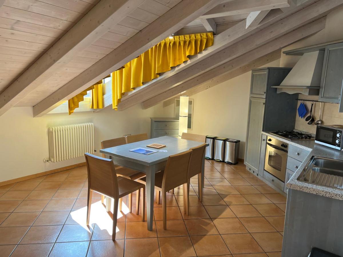 Studio Apartments Baia Azzurra 7 Торболе Экстерьер фото
