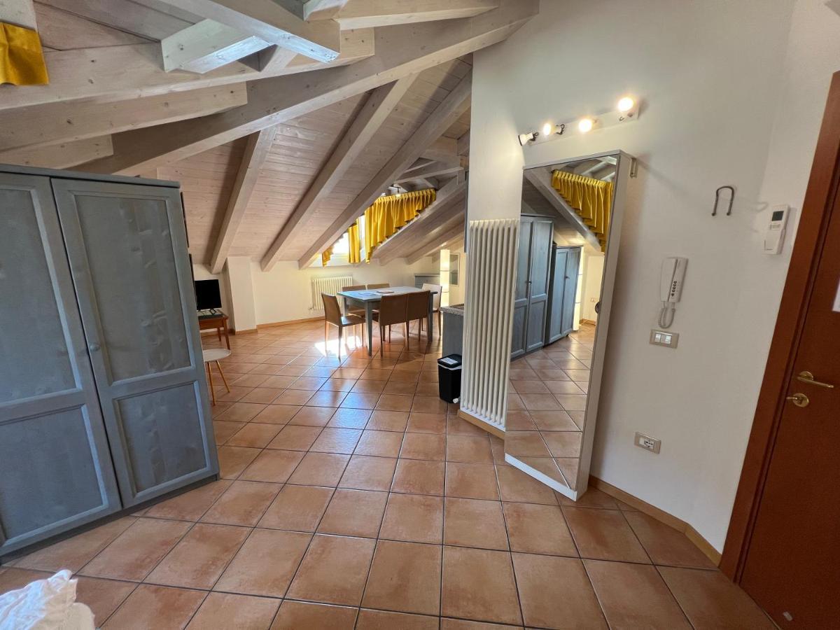 Studio Apartments Baia Azzurra 7 Торболе Экстерьер фото
