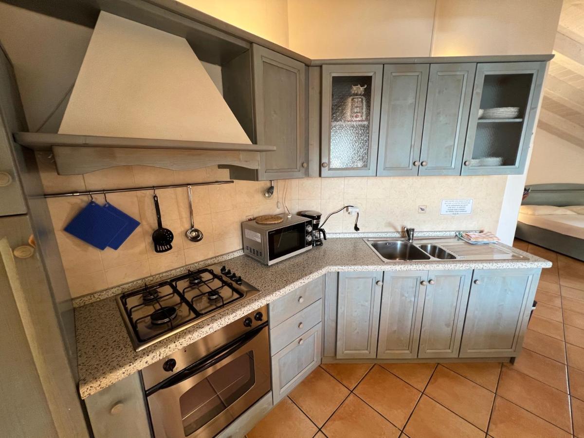 Studio Apartments Baia Azzurra 7 Торболе Экстерьер фото
